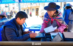 Más de 500 personas tramitan su DNI gratuito en campaña por la DEMUNA de San Román